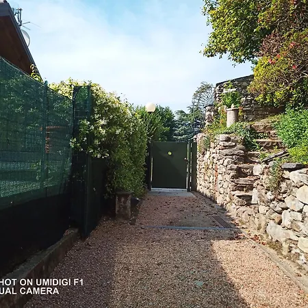 Bellavista In Palazzo Storico E Deliziosa Vista Lago! Apartmán *