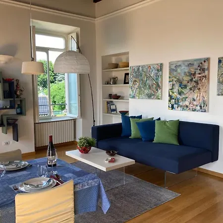 Bellavista In Palazzo Storico E Deliziosa Vista Lago! شقة